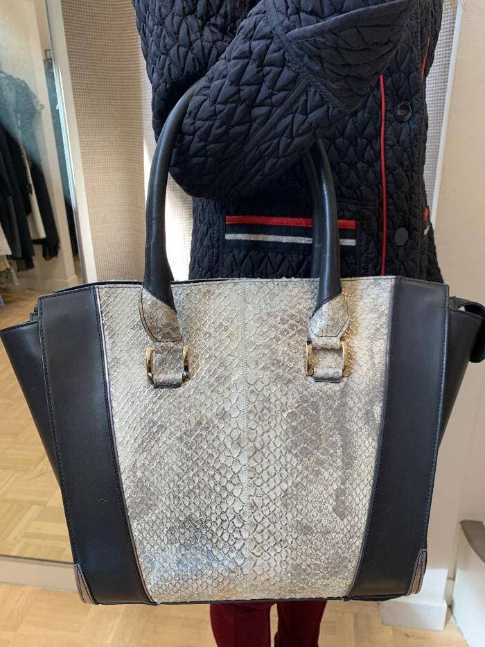 Black Large Leather Tote Spain - $282.50 - View 3 of 3