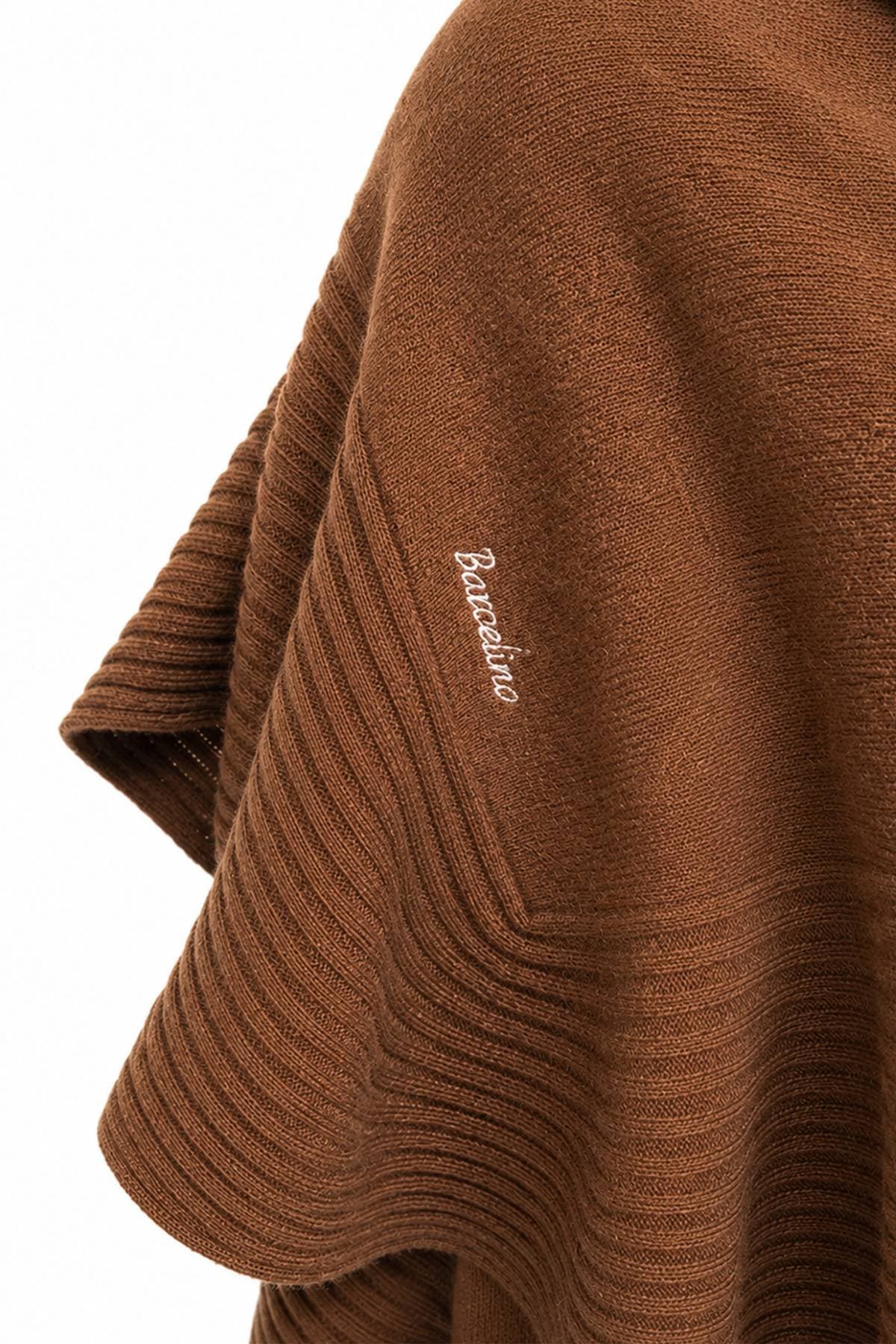 Brown 100% Cashmere Italian Ruffle Shawl | Women's - 565.0000 - Alternative view 4