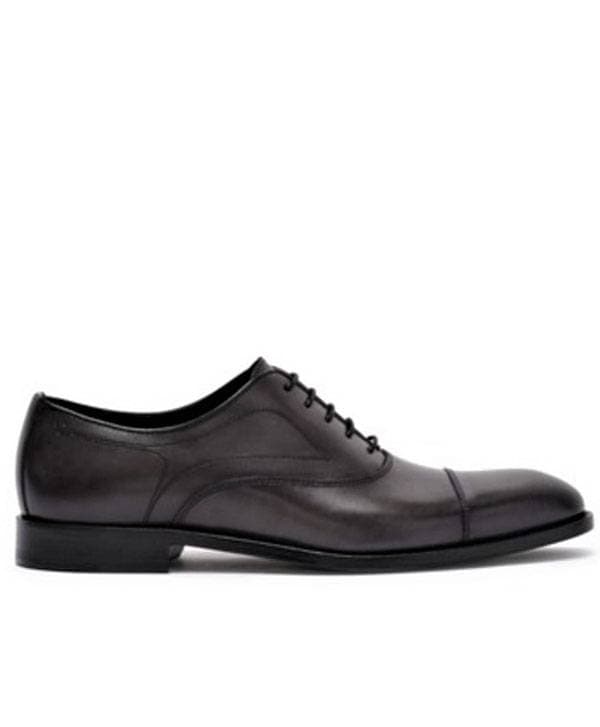 Bruno Magli Shoe Cap toe Lace up