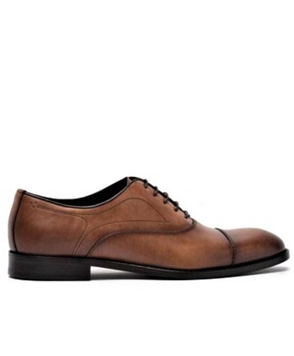 Bruno Magli Shoe Cap toe Lace up